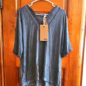 NWT POL Charcoal V-Neck Top Sm/med